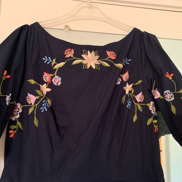 Eshakti Embroidered Cotton Midi Dress - Picture 2 of 4